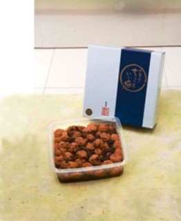 かつお味梅　700g ポリ容器　化粧箱入